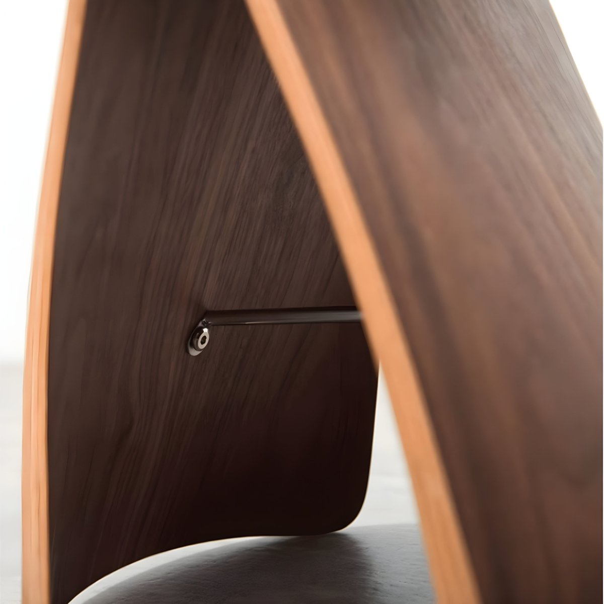 Timberly – Solid Wood Bench with Timeless Minimalist Design