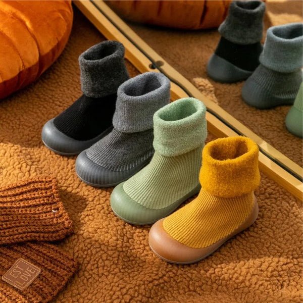 TinySteps Grip Socks - Calzini antiscivolo per bambini con suola in gomma per primi passi in sicurezza