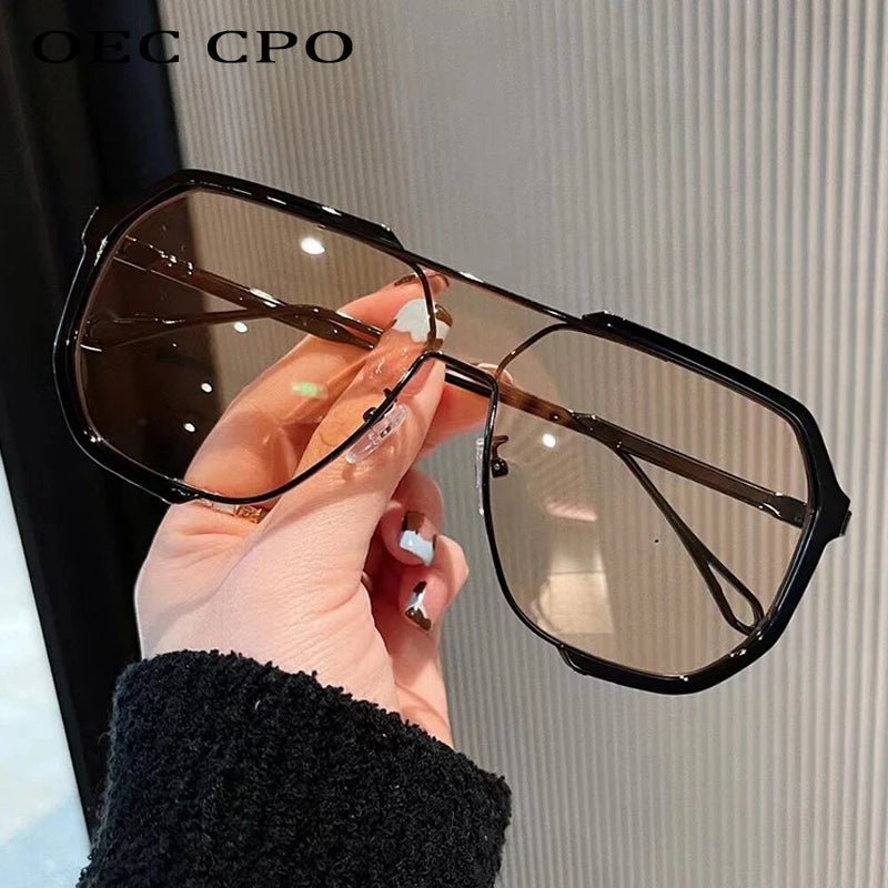 VOGUEVIEW SHADES – Oversized Square Sunglasses with UV400 & Photochromic Lenses