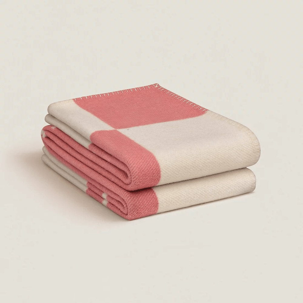WOOLHAVEN – Elegant Wool Blanket for Cozy Interiors & Soft Comfort 9