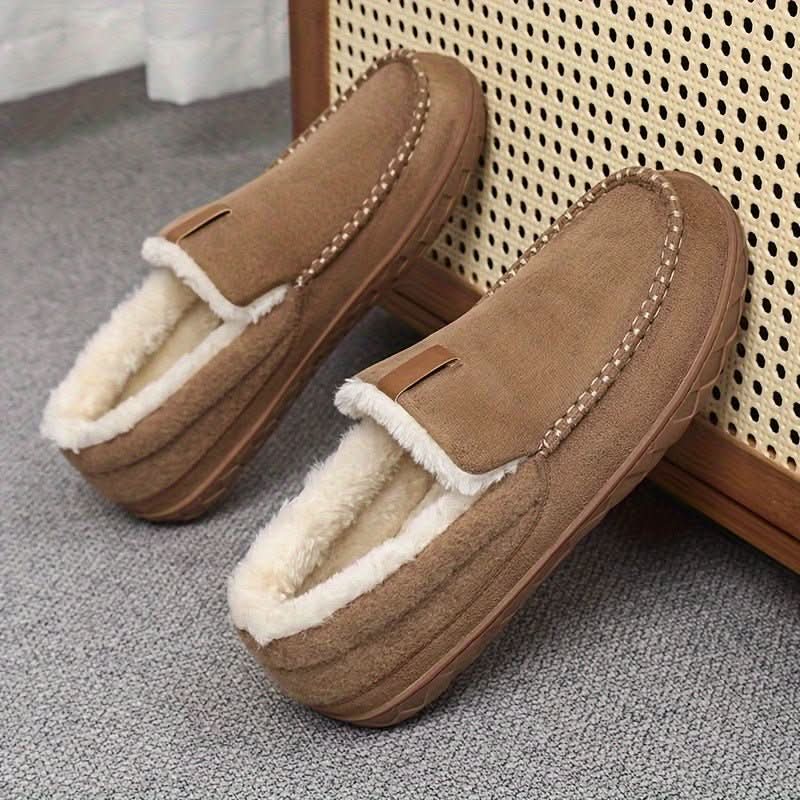 Cozy Comfort - Men's Warm Sheep's Wool Loafers for Winter Home Use 1