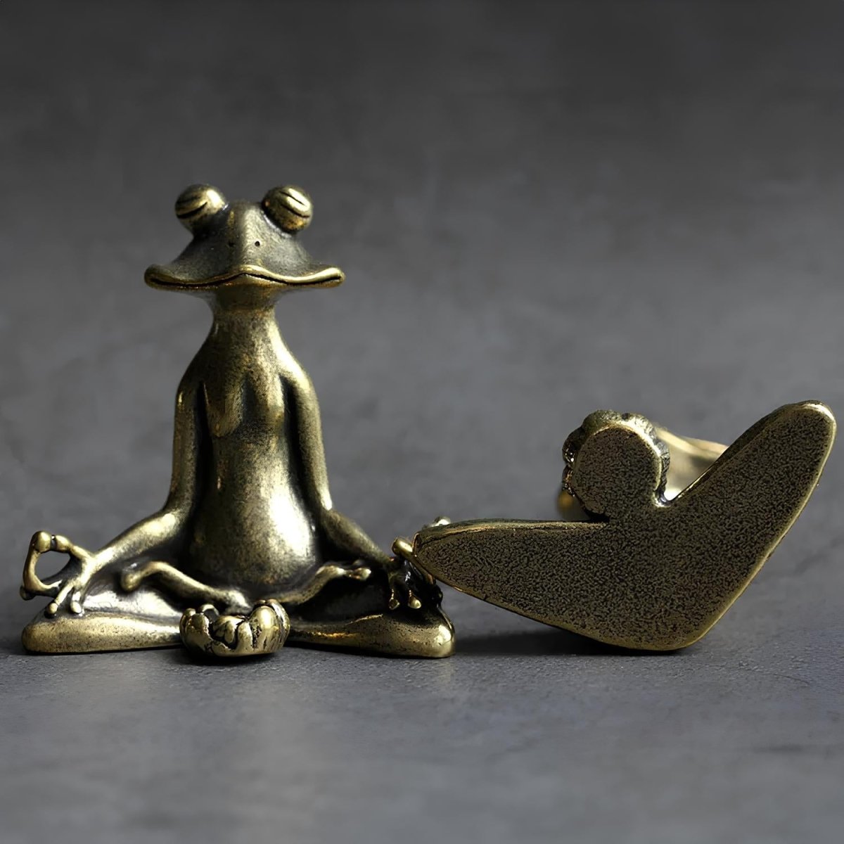 ZENFROG – Brass Incense Holder with Meditating Frog Design for Mindful Décor