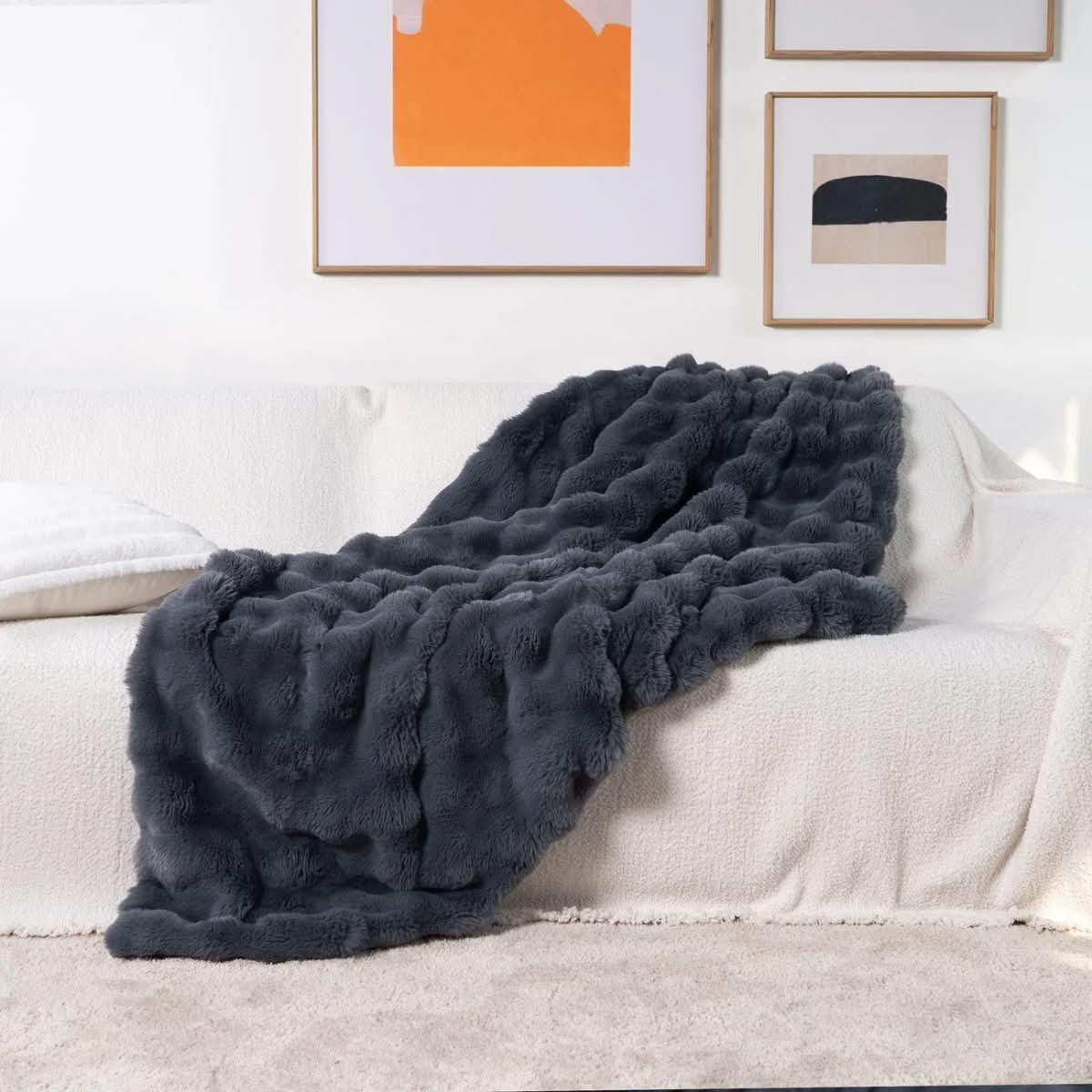 Cozy Haven - All-Season Soft Faux-Fur Blanket for Ultimate Comfort and Versatility 12