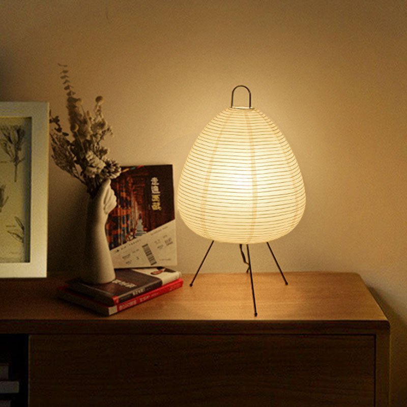 Zenora – Lampada da tavolo in carta di riso dal design giapponese wabi-sabi