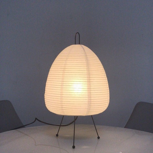 Zenora – Lampada da tavolo in carta di riso dal design giapponese wabi-sabi